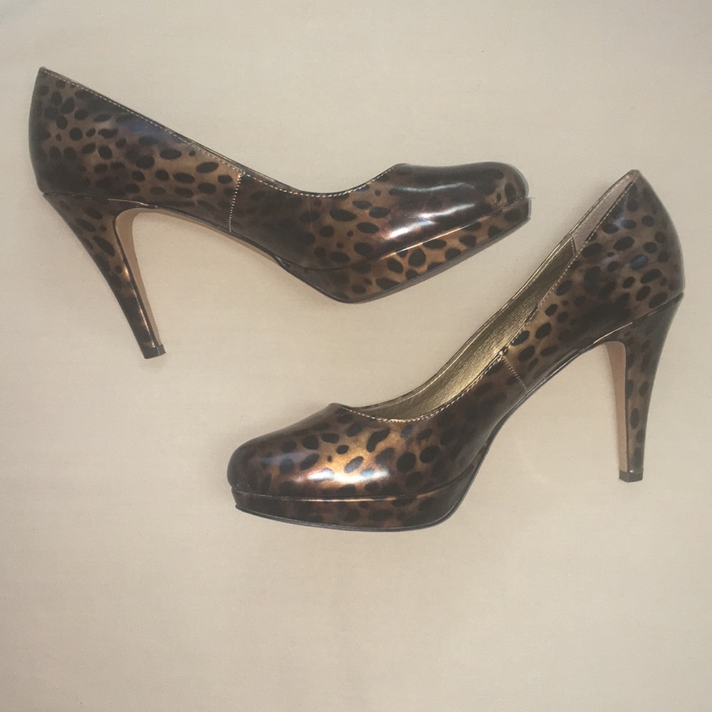 Circa Joan & David Luxe Leopard Platform Pump